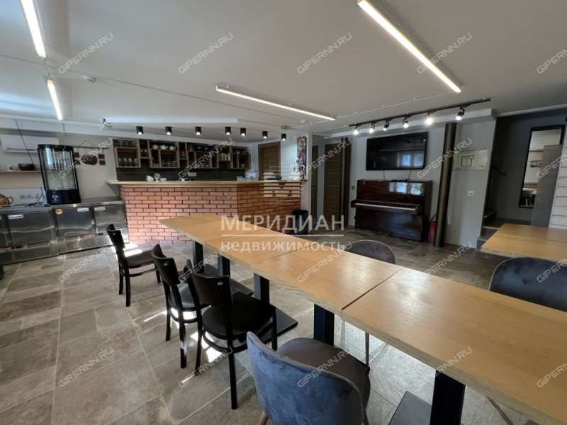 здание под коммерческую недвижимость на Альпийская село Шава