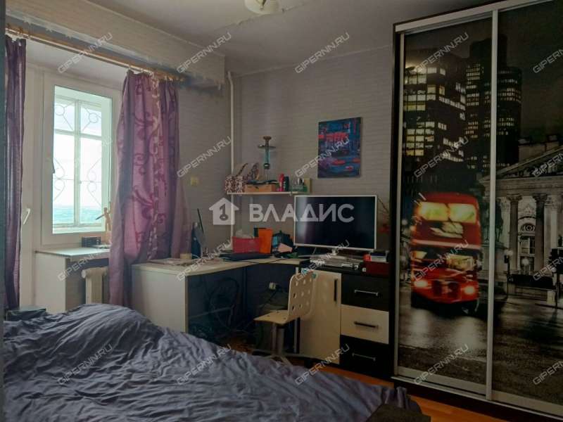 пятикомнатная квартира на проспекте Гагарина дом 119