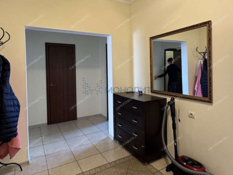 трёхкомнатная квартира на улице Родионова дом 27