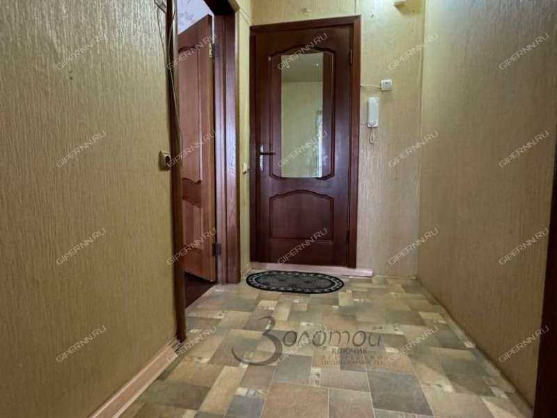 однокомнатная квартира на улице Строкина дом 18