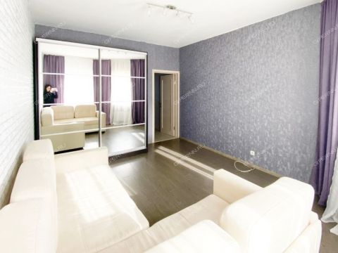 3-komnatnaya-ul-bogdanovicha-d-6 фото