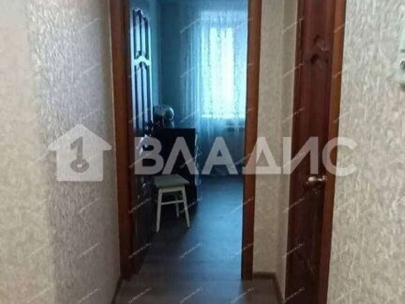 трёхкомнатная квартира на улице Родионова дом 180