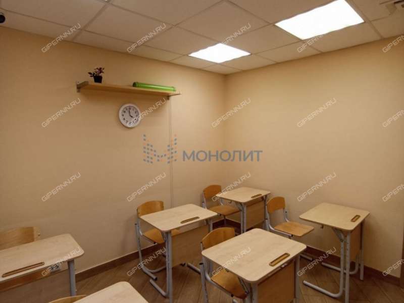 помещение под офис, торговую площадь на улице Богдановича