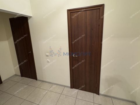 3-komnatnaya-ul-rodionova-d-27 фото