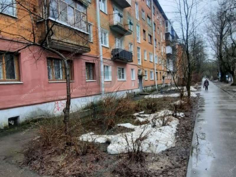 однокомнатная квартира на улице Сурикова дом 10