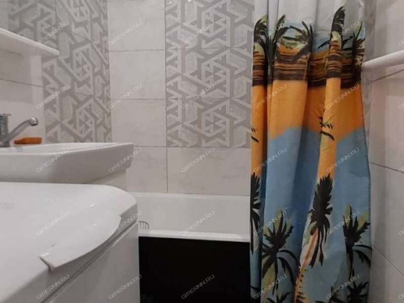 трёхкомнатная квартира на улице Бекетова дом 73