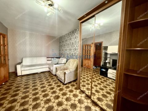 1-komnatnaya-ul-40-let-pobedy-d-14 фото