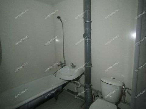 2-komnatnaya-ul-zhivopisnaya-d-1 фото