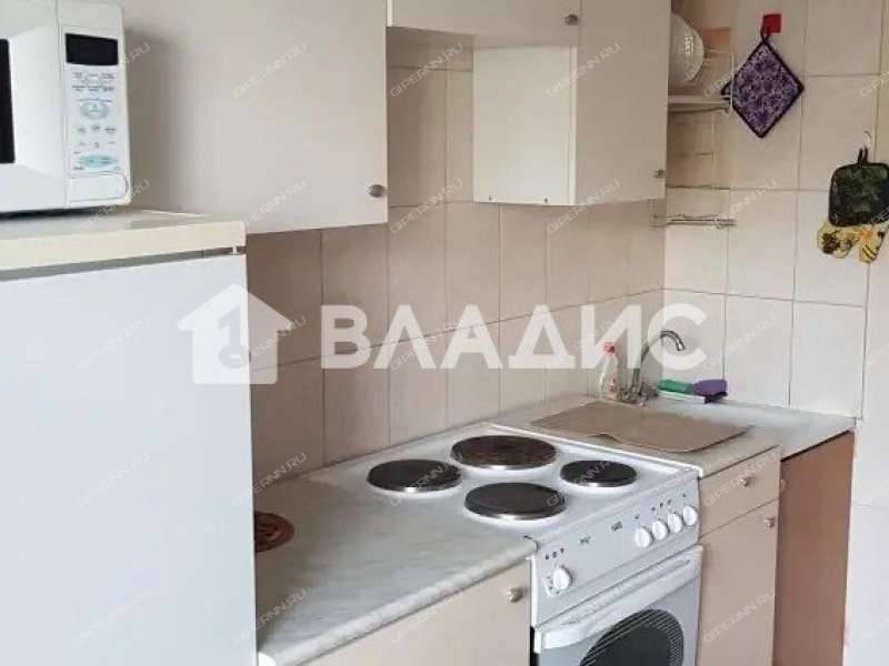 однокомнатная квартира на Волжской набережной дом 10
